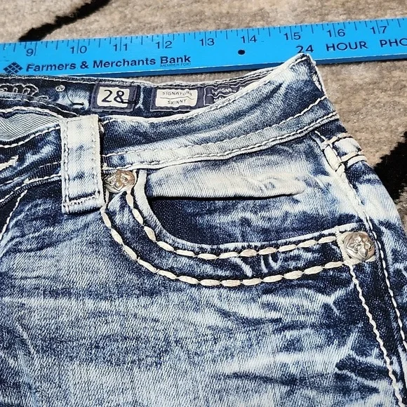 MISS ME EMBROIDERED FAUX-FLAP RHINESTONES ACID-WASH SIGNATURE SKINNY DEN… - Picture 5 of 15